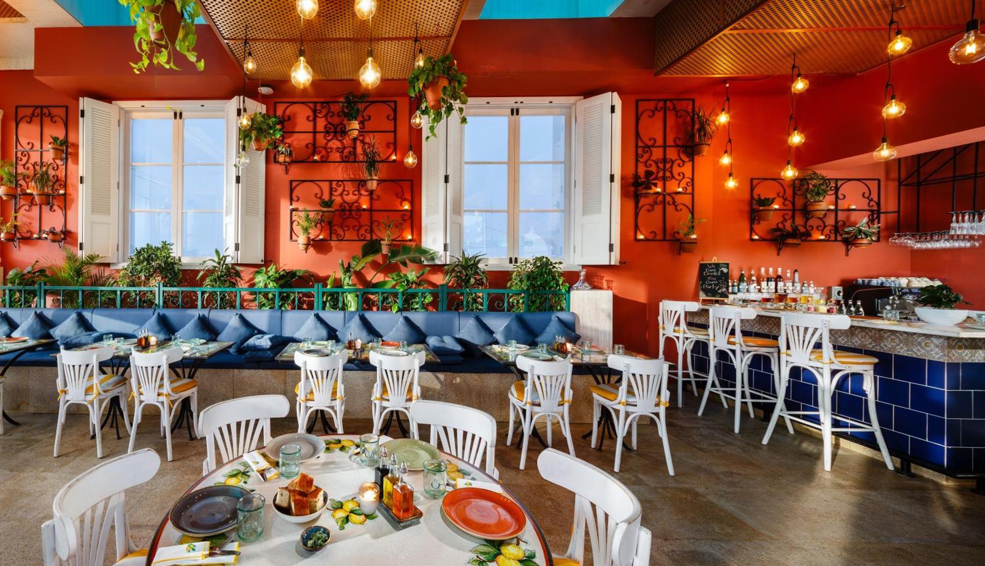 Millennium Place โดฮา ภายนอก รูปภาพ Restaurant in the hotel